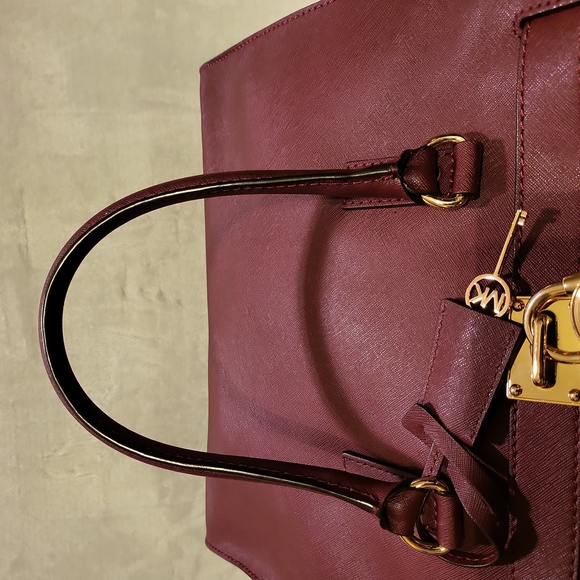 Michael Kors Large Hamilton Tote Maroon W/ Goldtone Hardware Large - BOGO HALF - Picture 11 of 12